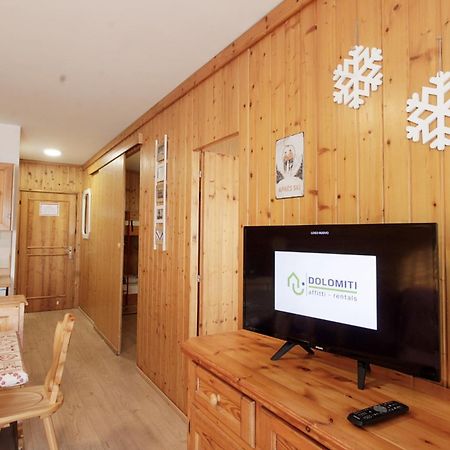 カヴァレーゼLa Tana - Agenzia Dolomiti Affittiアパートメント エクステリア 写真