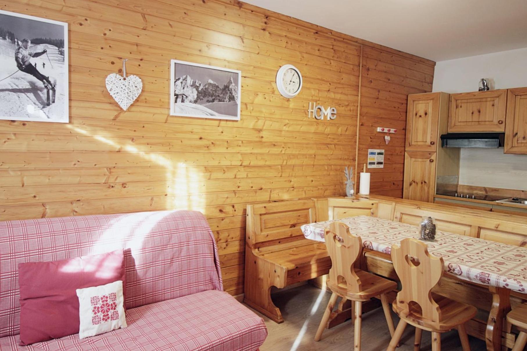 カヴァレーゼLa Tana - Agenzia Dolomiti Affittiアパートメント エクステリア 写真